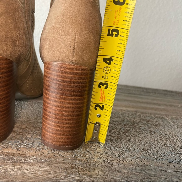 Guess Olysa Sandal Tan Size 7.5 Women’s Open Toe Slip On Block Heel - Picture 6 of 11